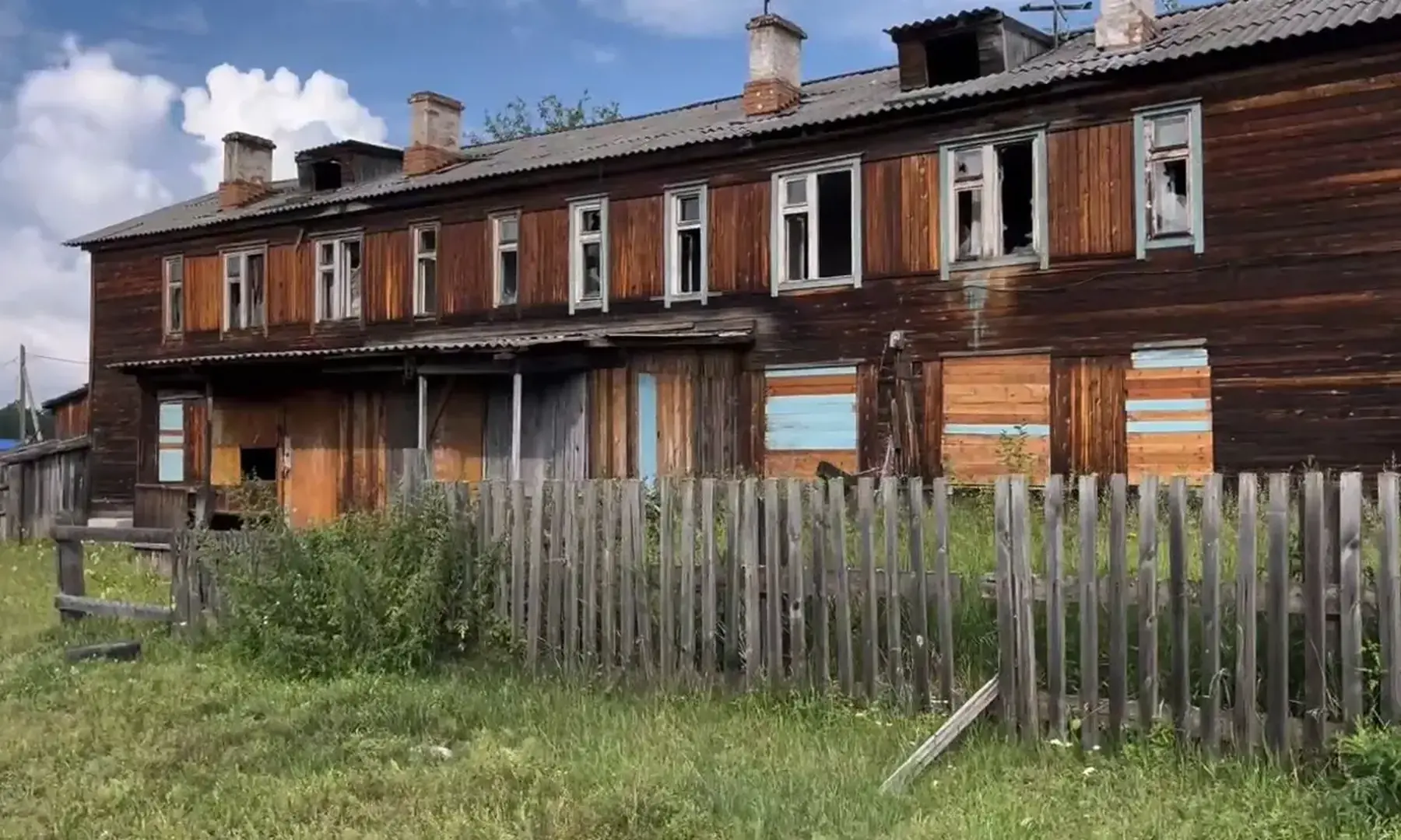 «Добро пожаловаться»: переселение жильцов из аварийных домов в Тангуе затянулось