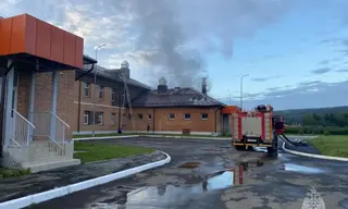 Кровля больницы загорелась в селе Шелехово