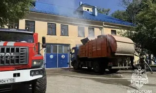 Водитель мусоровоза в Ангарске привёз горящие отходы прямо в пожарную часть