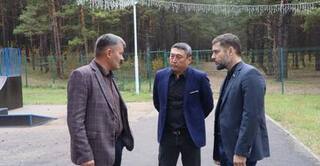Александр Якубовский оценил благоустройство Парка молодёжи в Качуге