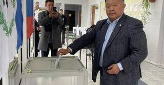 Первый вице-спикер Заксобрания Приангарья принял участие в голосовании
