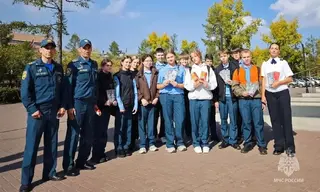 Кадеты МЧС в Братске помогают предупреждать пожары