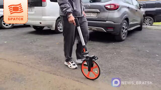 Парковка больше не проблема. Во дворе по улице Муханова, 8А расширили автомобильный проезд