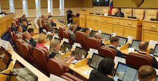 Земельный налог и налог на имущество обсудили в Заксобрании Приангарья