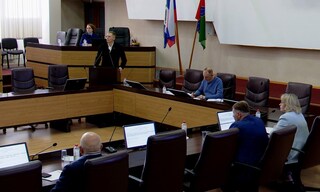 Депутаты Братска обсудили норматив по парковкам во дворах