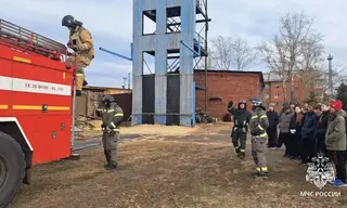 Мастер-класс ко Дню пожарно-спасательного спорта провели для кадет в Братске